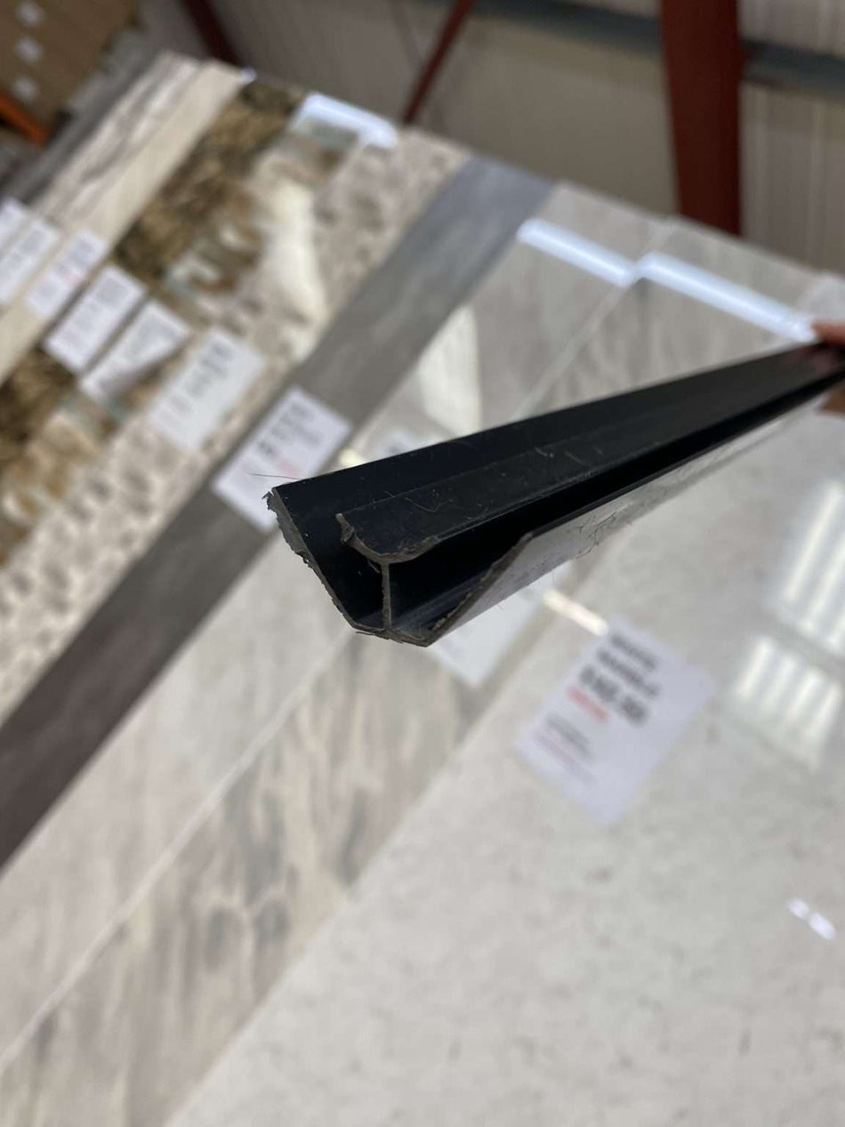 Internal Corner Black 2950mm x 8mm Trim